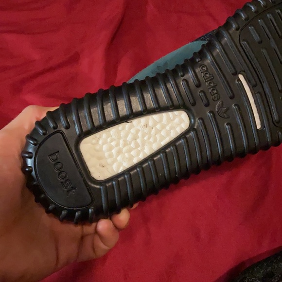 Yeezy - Picture 3 of 3